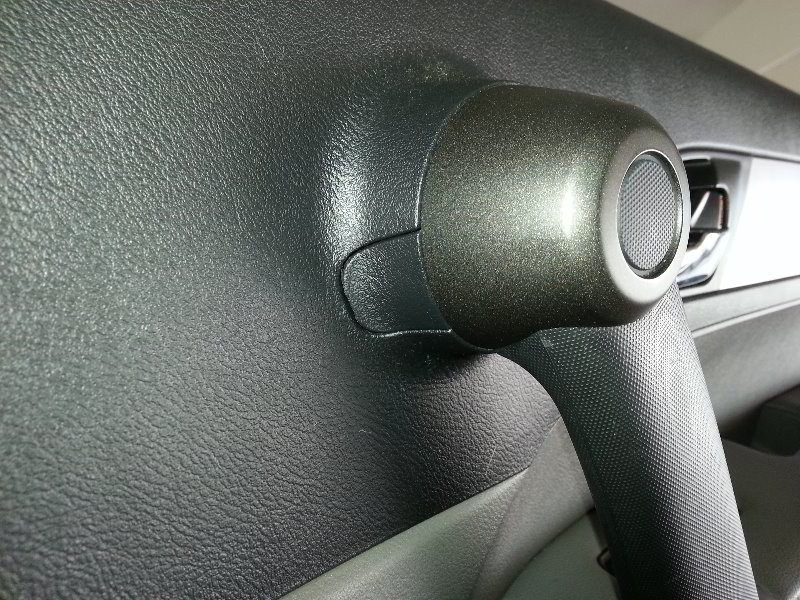 Honda-CR-V-Interior-Door-Panel-Removal-Guide-069
