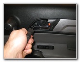 Honda-CR-V-Interior-Door-Panel-Removal-Guide-013