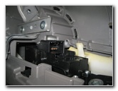 Honda-CR-V-Interior-Door-Panel-Removal-Guide-047
