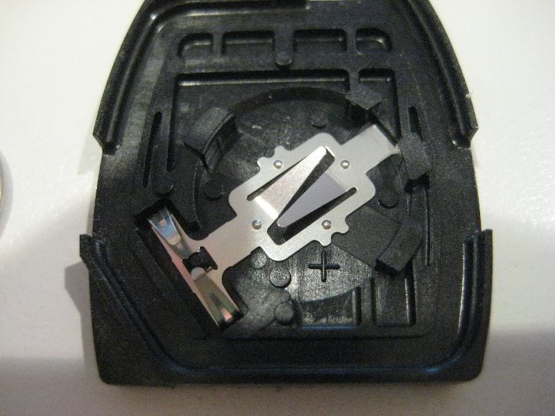 Honda-CR-V-Key-Fob-Battery-Replacement-Guide-015