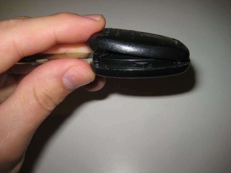 Honda-CR-V-Key-Fob-Battery-Replacement-Guide-023