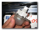 Honda-CR-V-License-Plate-Light-Bulb-Replacement-Guide-012