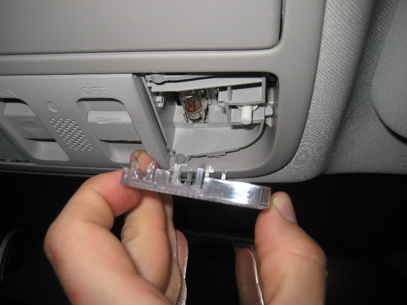 HondaCRVMapLightBulbsReplacementGuide012