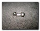 Honda-CR-V-Map-Light-Bulbs-Replacement-Guide-007
