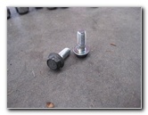 Honda-CR-V-Rear-Disc-Brake-Pads-Replacement-Guide-012