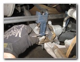 Honda-CR-V-Rear-Disc-Brake-Pads-Replacement-Guide-019