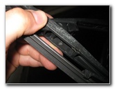 Honda-CR-V-Rear-Window-Wiper-Blade-Replacement-Guide-012