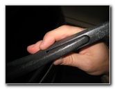 Honda-CR-V-Rear-Window-Wiper-Blade-Replacement-Guide-014