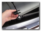 Honda-CR-V-Rear-Window-Wiper-Blade-Replacement-Guide-017
