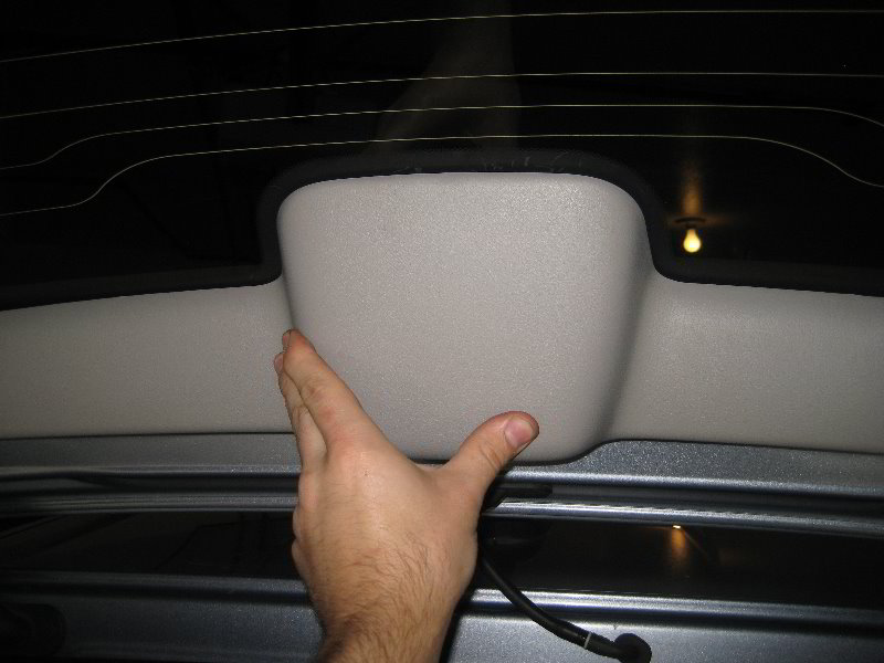 Honda-CR-V-Third-Brake-Light-Bulb-Replacement-Guide-015