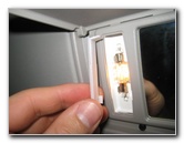 Honda-CR-V-Vanity-Mirror-Light-Bulb-Replacement-Guide-012