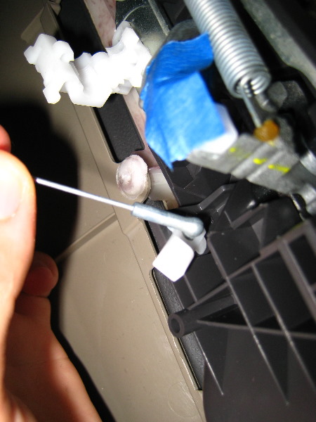 Honda-Civic-Front-Door-Speaker-Replacement-Guide-027