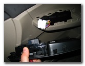 Honda-Civic-Front-Door-Speaker-Replacement-Guide-014