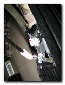 Honda-Civic-Front-Door-Speaker-Replacement-Guide-021