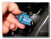 Honda-Civic-Headlight-Bulbs-Replacement-Guide-005