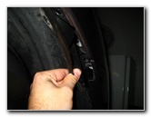 Honda-Civic-Headlight-Bulbs-Replacement-Guide-011