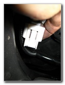 Honda-Civic-Headlight-Bulbs-Replacement-Guide-015