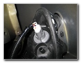 Honda-Civic-Headlight-Bulbs-Replacement-Guide-021