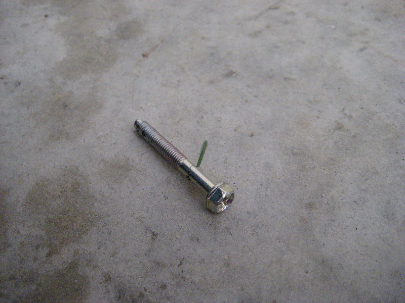 Honda-Fit-Jazz-Front-Door-Panel-Removal-Speaker-Replacement-Guide-024