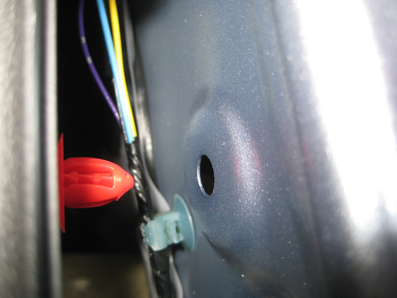 Honda-Fit-Jazz-Front-Door-Panel-Removal-Speaker-Replacement-Guide-033