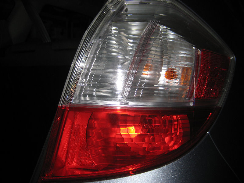 Honda-Fit-Jazz-Tail-Light-Bulbs-Replacement-Guide-013