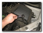 Honda-Odyssey-Engine-Air-Filter-Replacement-Guide-002