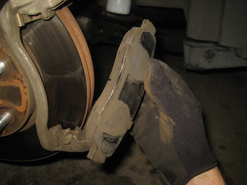 how to change front brake pads on 2006 honda odyssey