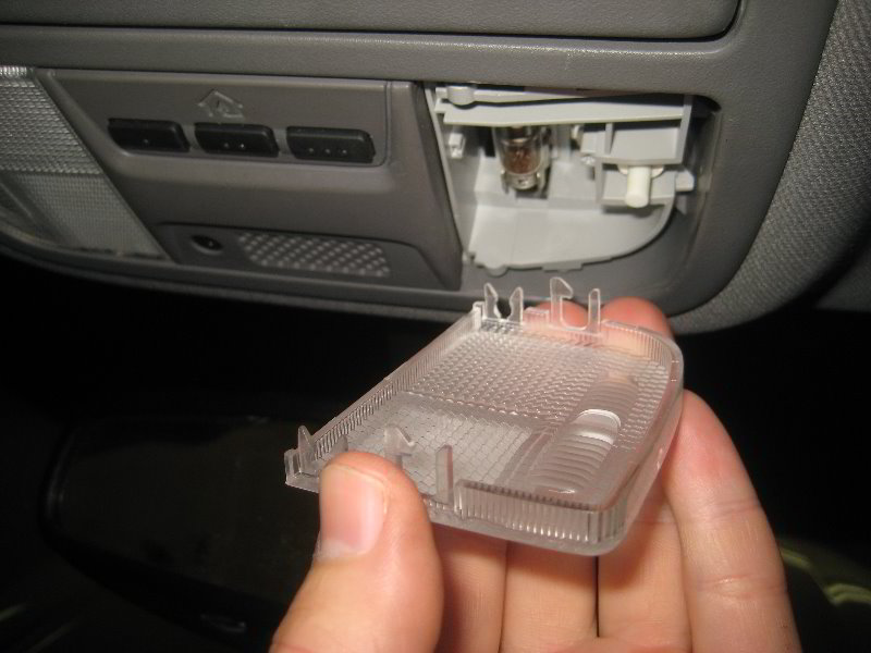 Honda-Odyssey-Map-Light-Bulbs-Replacement-Guide-012
