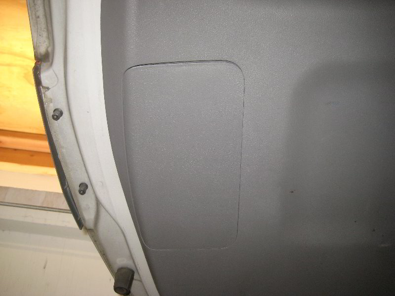 Honda-Odyssey-Tail-Light-Bulbs-Replacement-Guide-034