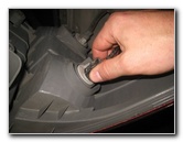 Honda-Odyssey-Tail-Light-Bulbs-Replacement-Guide-012