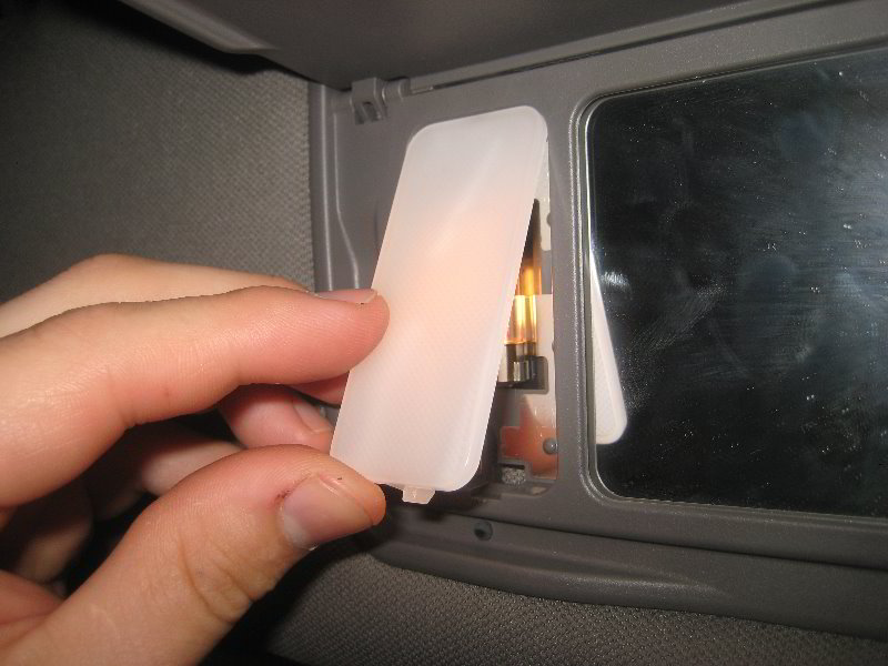 Honda-Odyssey-Vanity-Mirror-Light-Bulb-Replacement-Guide-015