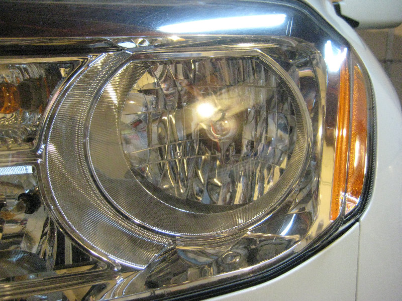 2009-2015-Honda-Pilot-Headlight-Bulbs-Replacement-Guide-009