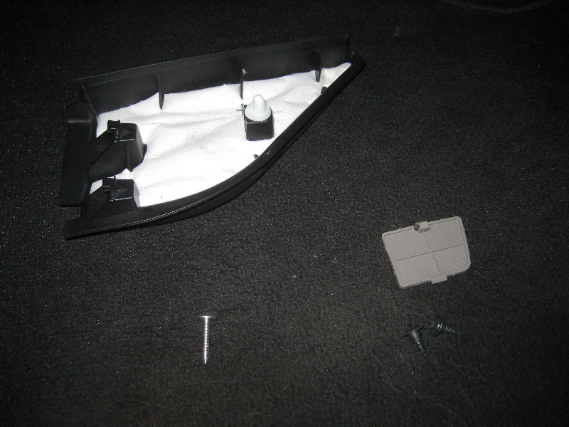 2009-2015-Honda-Pilot-Plastic-Interior-Door-Panel-Removal-Speaker-Upgrade-Guide-011