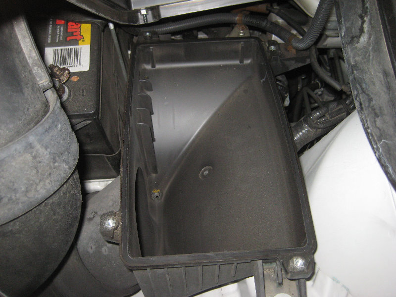 2009-2015-Honda-Pilot-V6-Engine-Air-Filter-Replacement-Guide-011