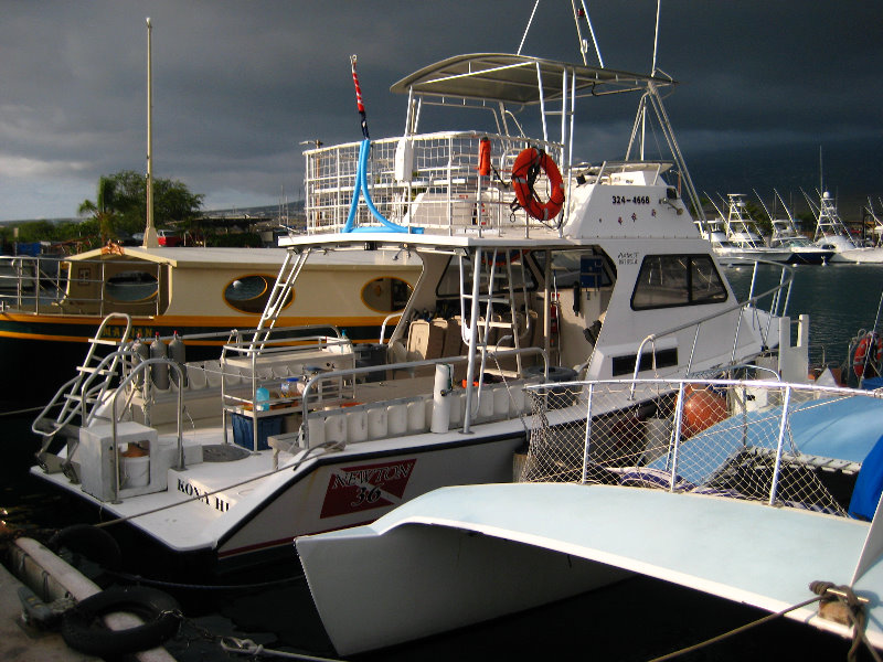 Honokohau-Marina-Small-Boat-Harbor-Kailua-Kona-Big-Island-Hawaii-012