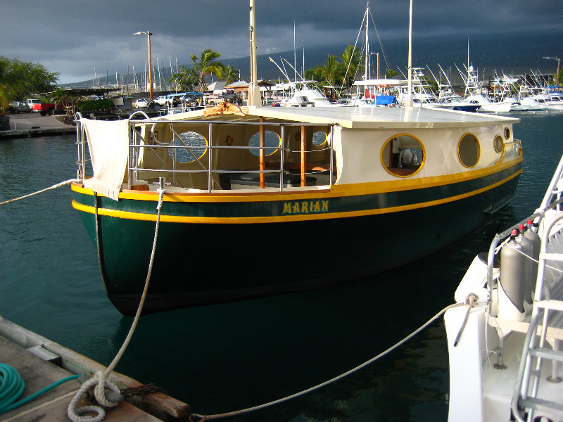 Honokohau-Marina-Small-Boat-Harbor-Kailua-Kona-Big-Island-Hawaii-013