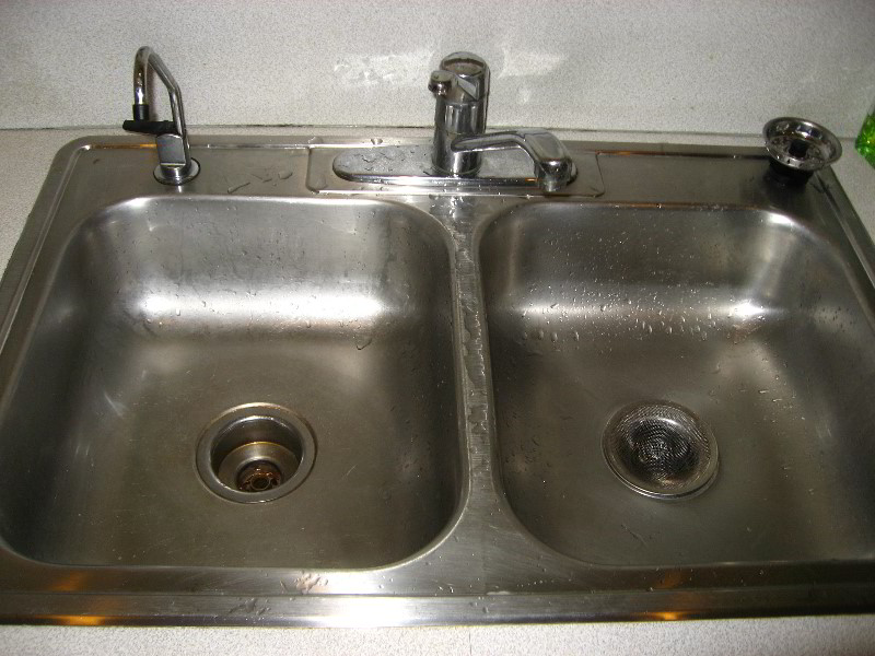 Kitchen-Sink-Drain-Leak-Repair-Guide-001