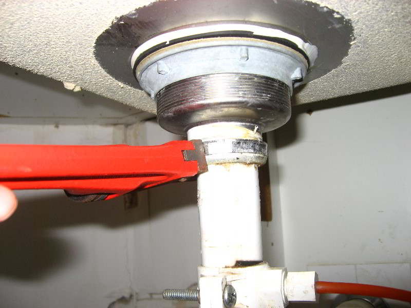 repair leaking kitchen sink drain