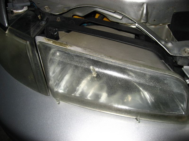 How-To-Fix-Tail-Light-Headlight-Condensation-004