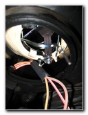 Hyundai-Accent-Headlight-Bulb-Replacement-Guide-019