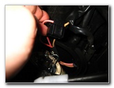 Hyundai-Accent-Headlight-Bulb-Replacement-Guide-025