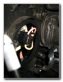 Hyundai-Accent-Headlight-Bulb-Replacement-Guide-026