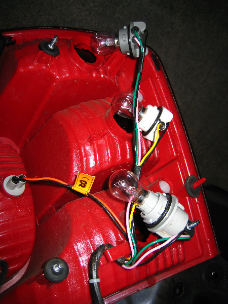 Hyundai-Accent-Tail-Light-Bulbs-Replacement-Guide-015