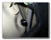 Hyundai-Accent-Tail-Light-Bulbs-Replacement-Guide-019