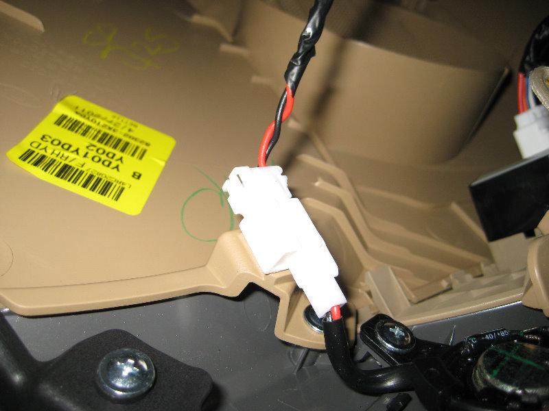 Hyundai-Elantra-Door-Panel-Removal-Speaker-Replacement-Guide-014