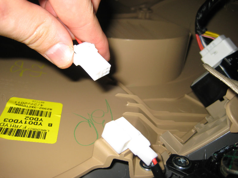 Hyundai-Elantra-Door-Panel-Removal-Speaker-Replacement-Guide-015