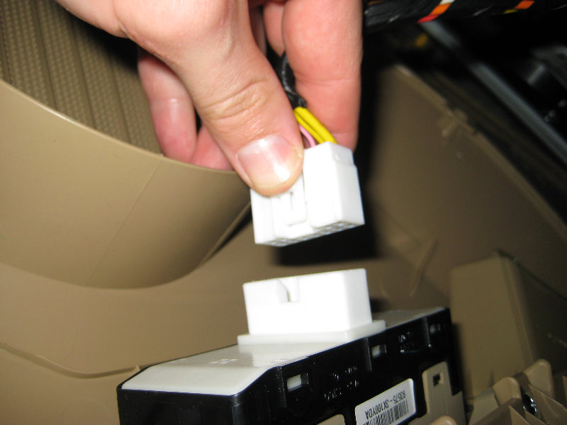 Hyundai-Elantra-Door-Panel-Removal-Speaker-Replacement-Guide-016