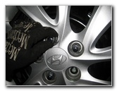 Hyundai-Elantra-Front-Brake-Pads-Replacement-Guide-004