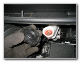 Hyundai-Elantra-Front-Brake-Pads-Replacement-Guide-023