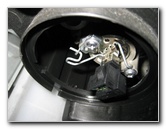 Hyundai-Elantra-Headlight-Bulbs-Replacement-Guide-017